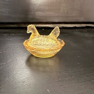 Mini Light Yellow Glass Hen on Nest